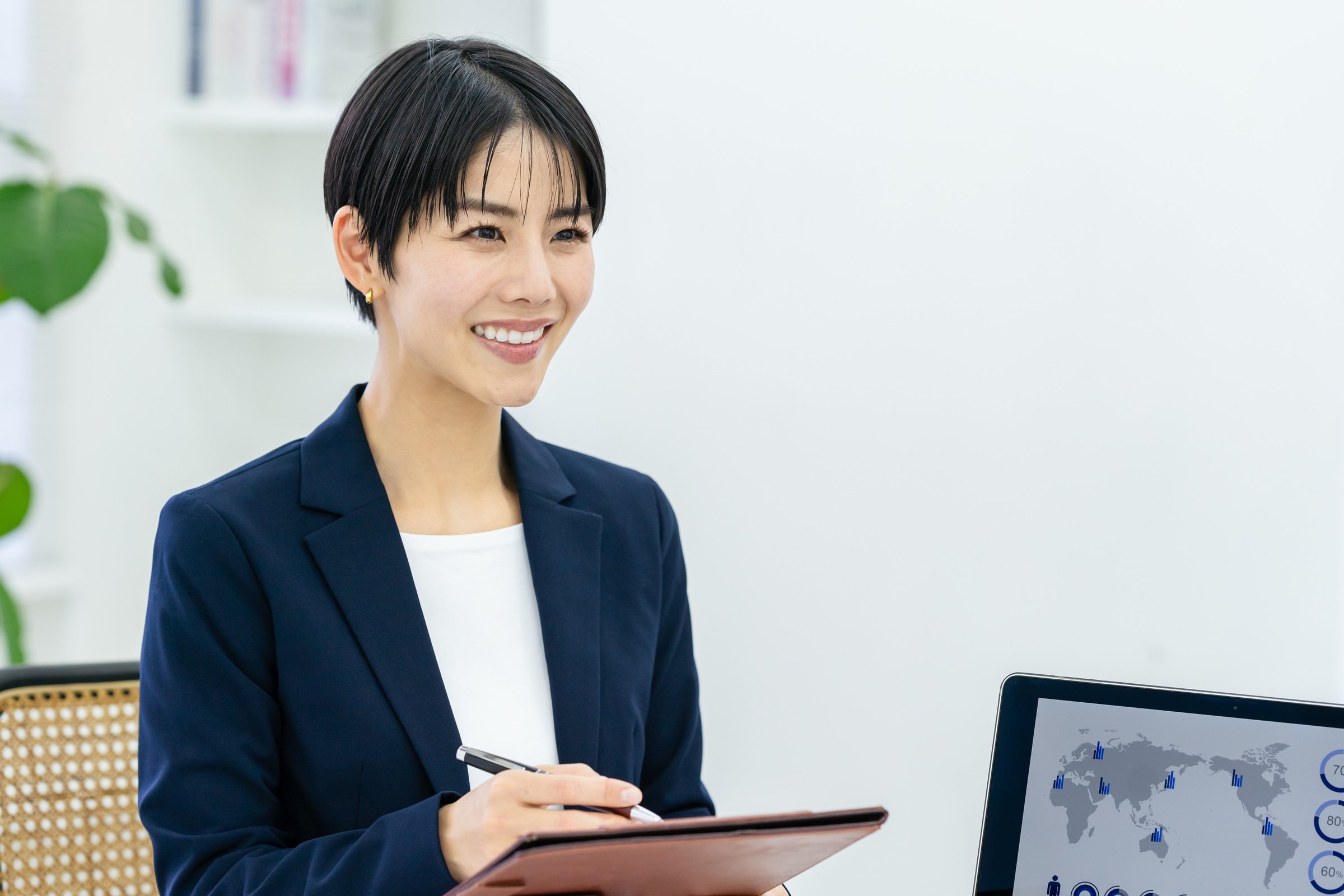 Japanese female consultant